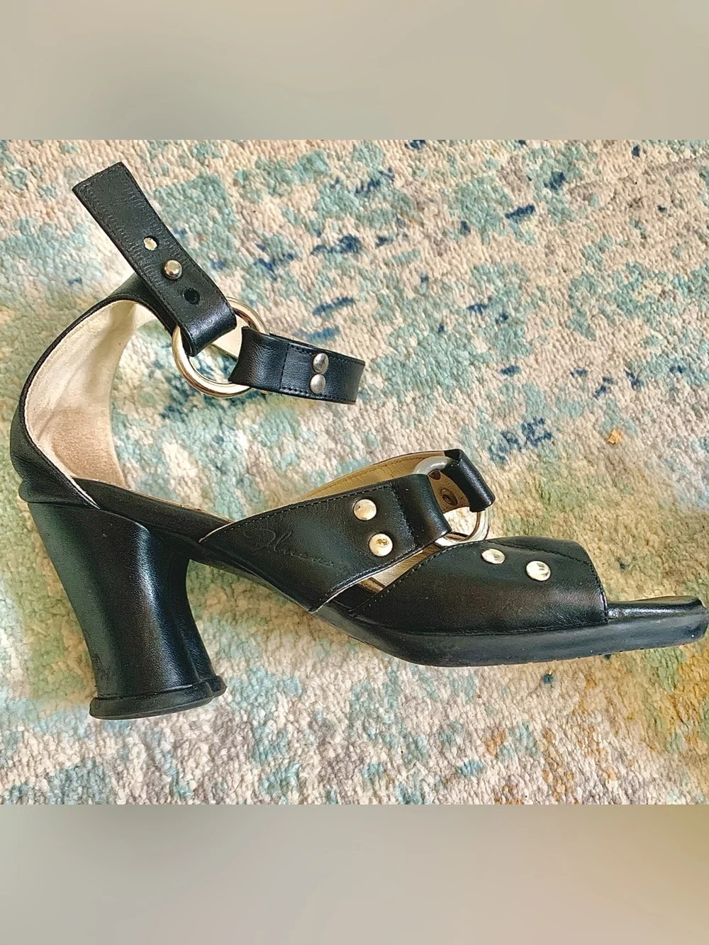 John Fluevog calling all